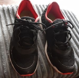 Under Armour size 7 mens tennis shoes